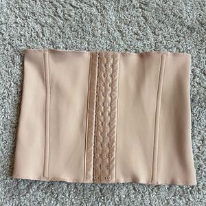 Skims waist trainer